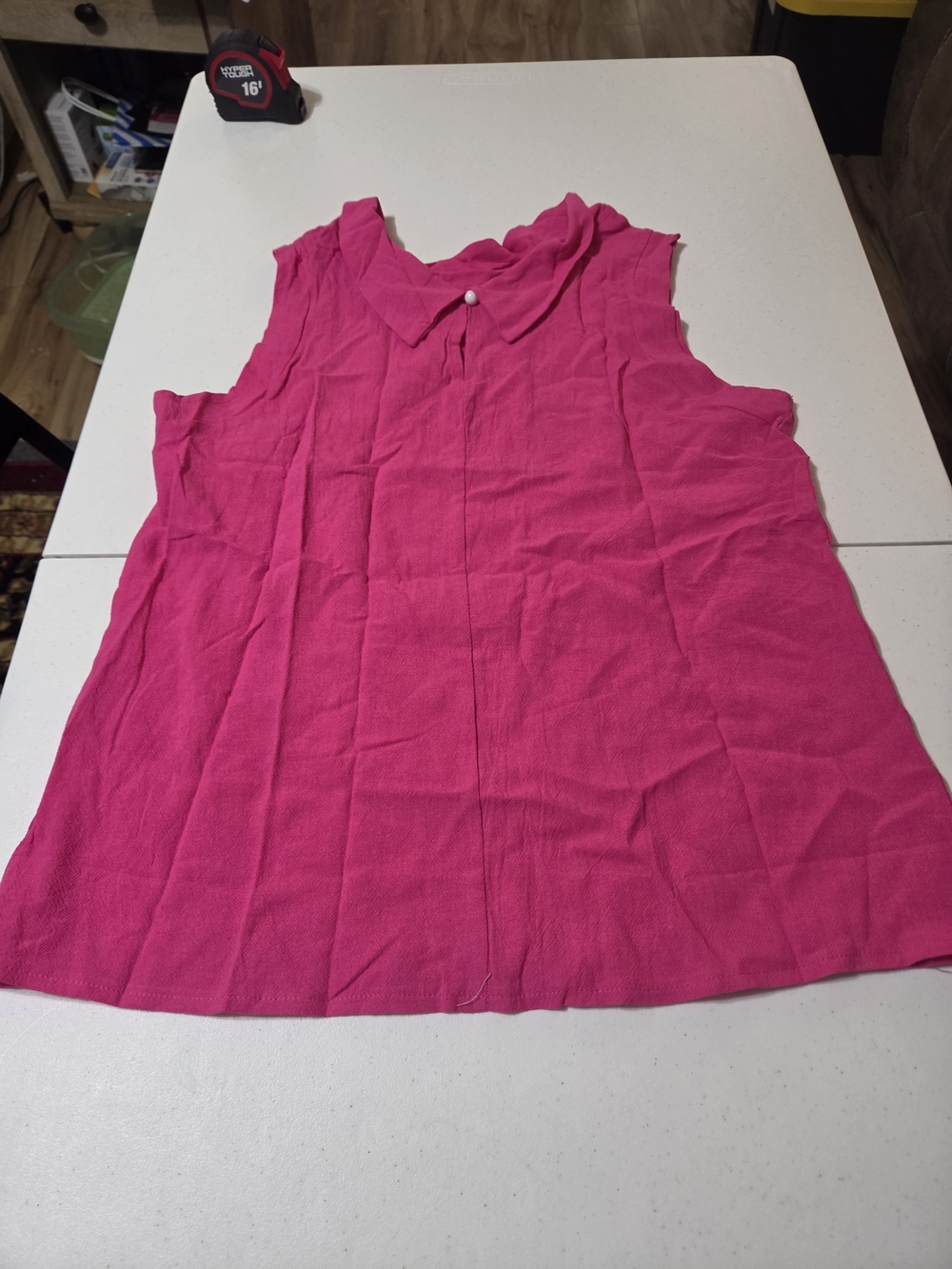 Sleeveless Collared Camisole in Bright Pink